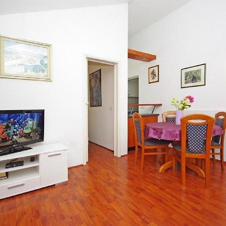 Apartments Mila Макарска Экстерьер фото