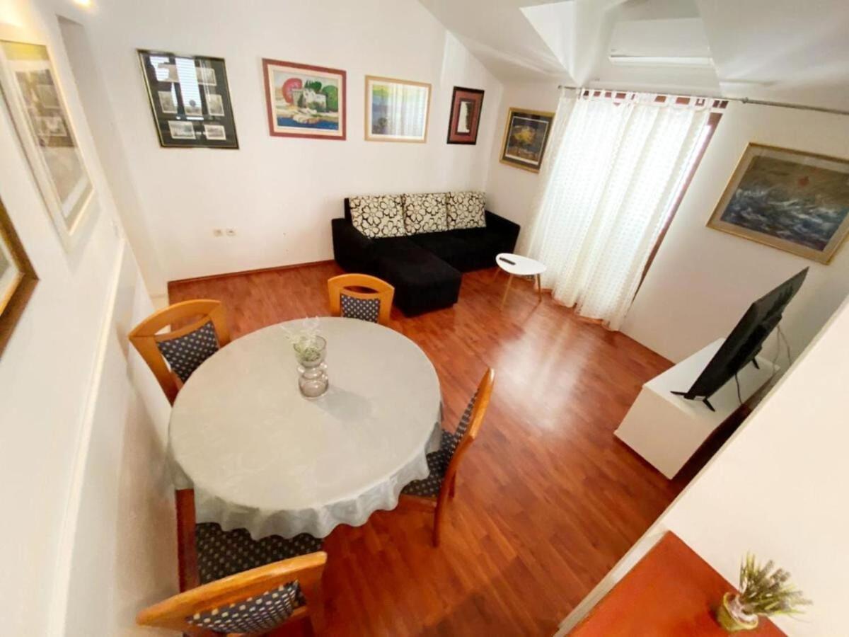 Apartments Mila Макарска Экстерьер фото